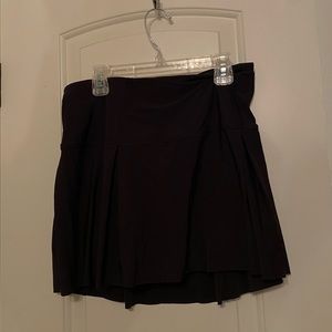 LULULEMOM TENNIS/GOLF SKIRT! WORN ONCE!